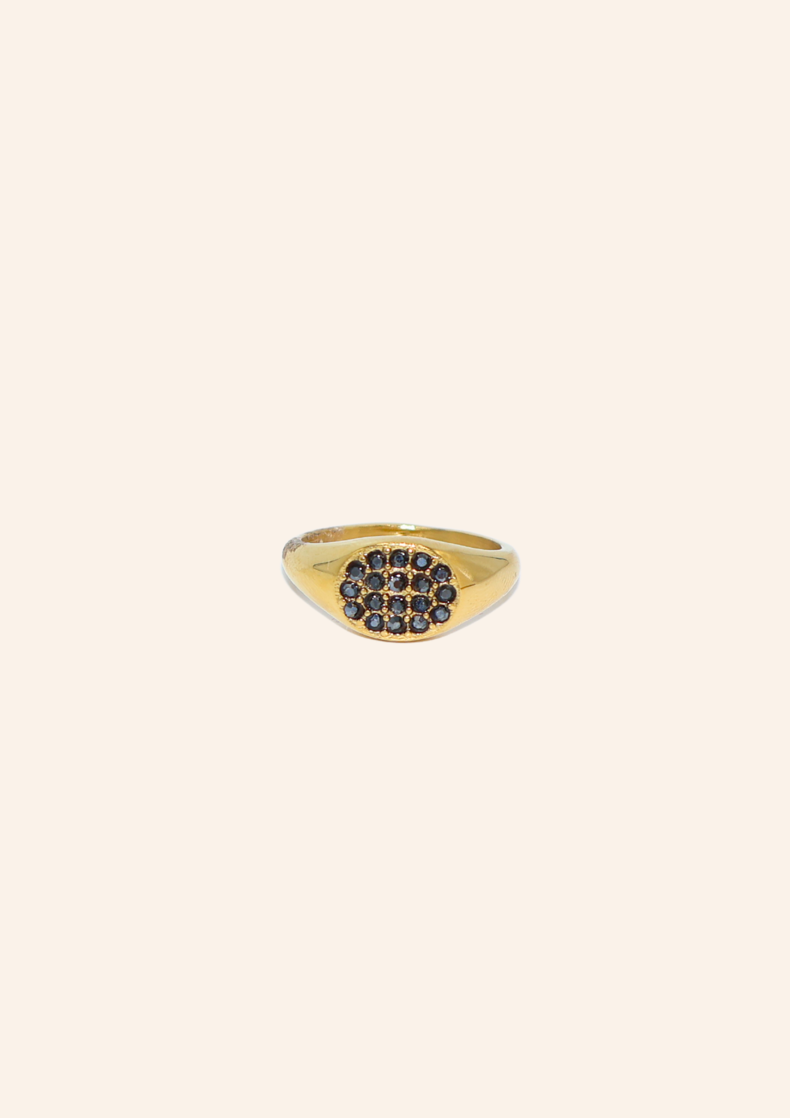 Black Dots Ring