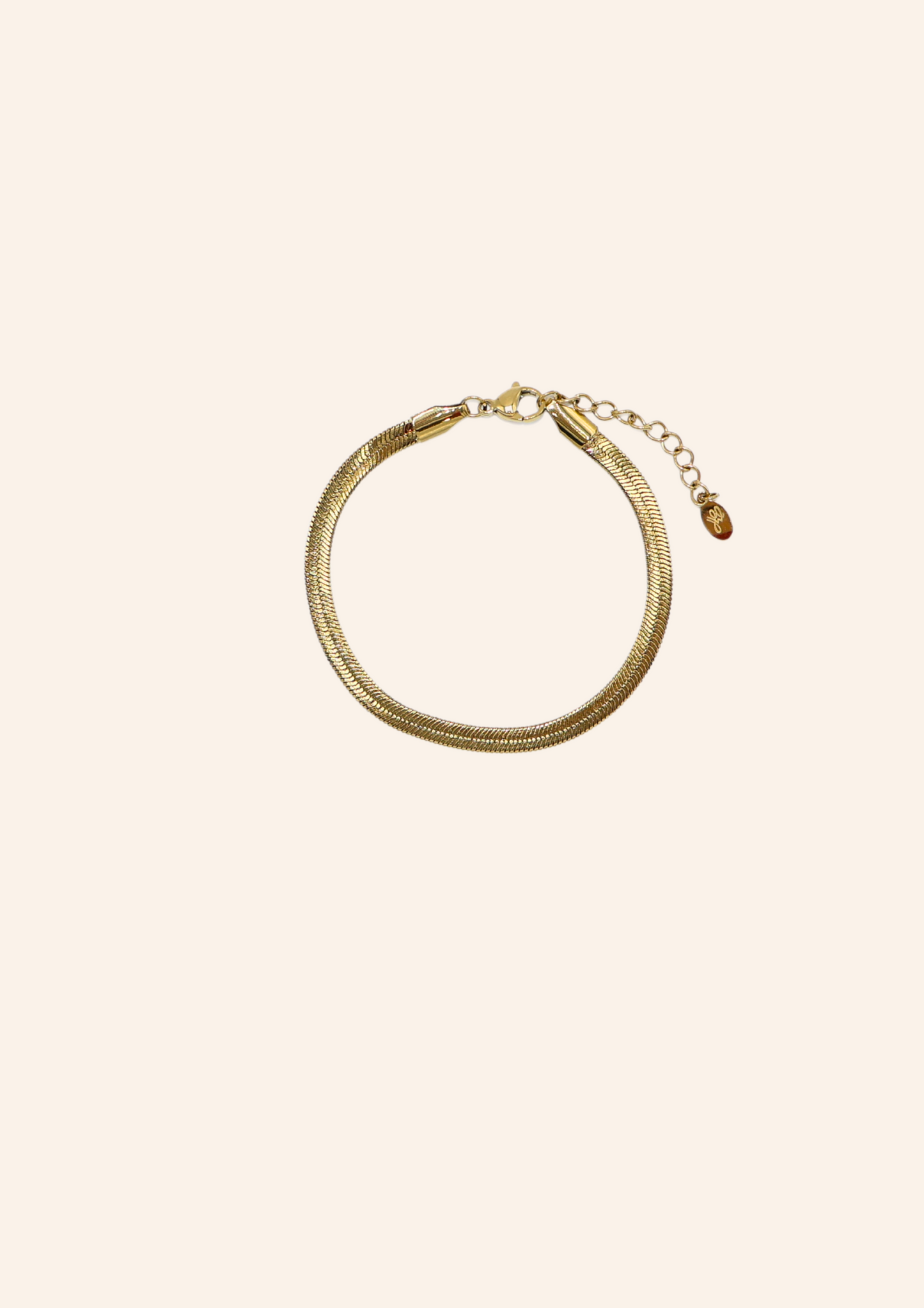 Gouden platte schakelarmband gemaakt van stainless steel dus is waterproof en hypo-allergeen.