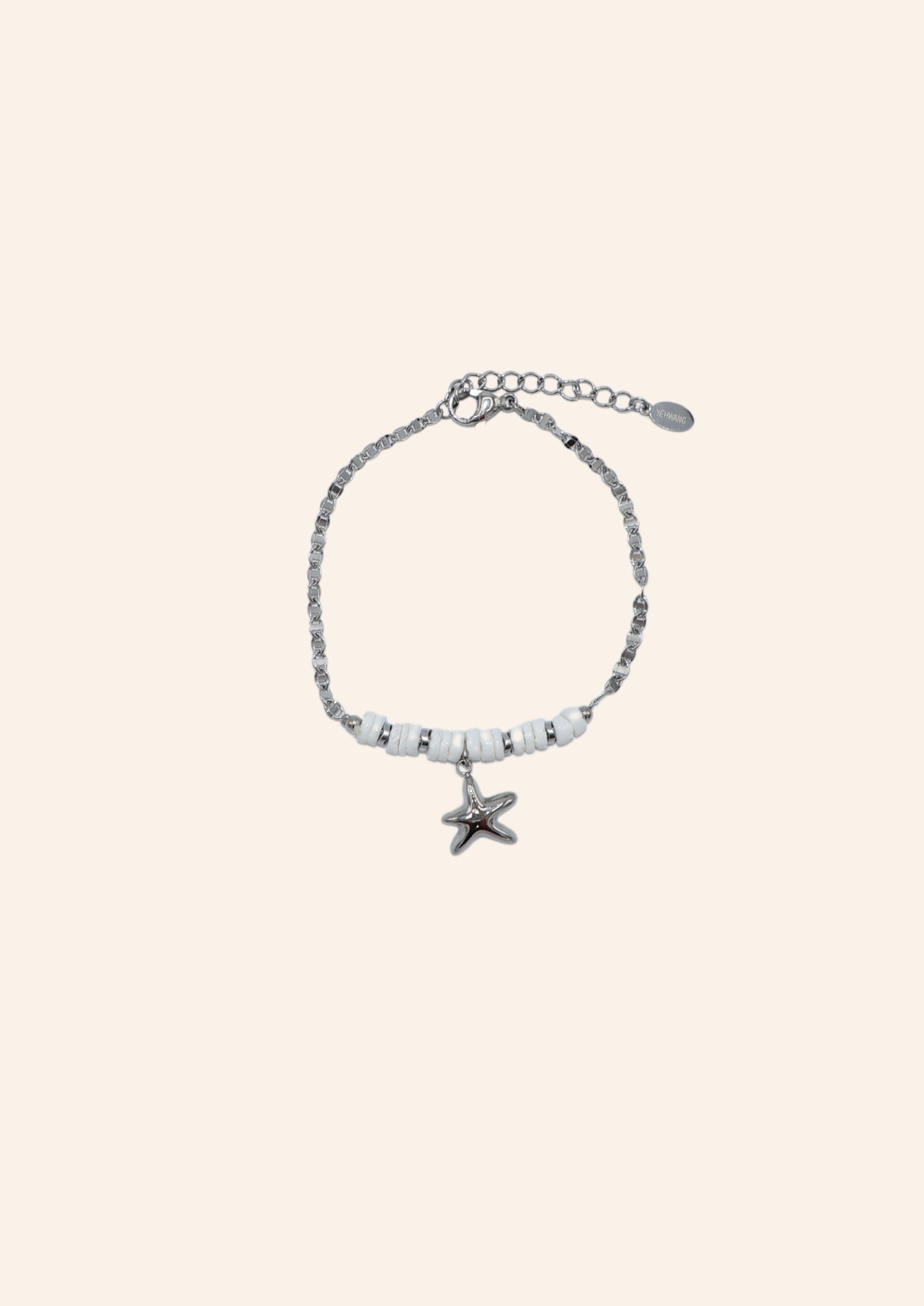 Zilveren, subtiele armband van roestvrij staal genaamd Starfish bracelet.